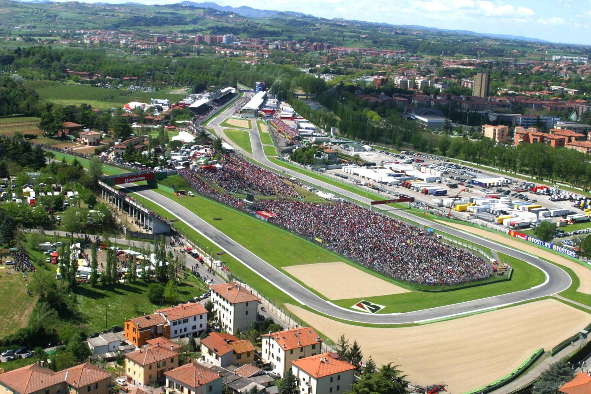 Le Due Corti Centro Storico - Autodromo Leilighet Imola Eksteriør bilde